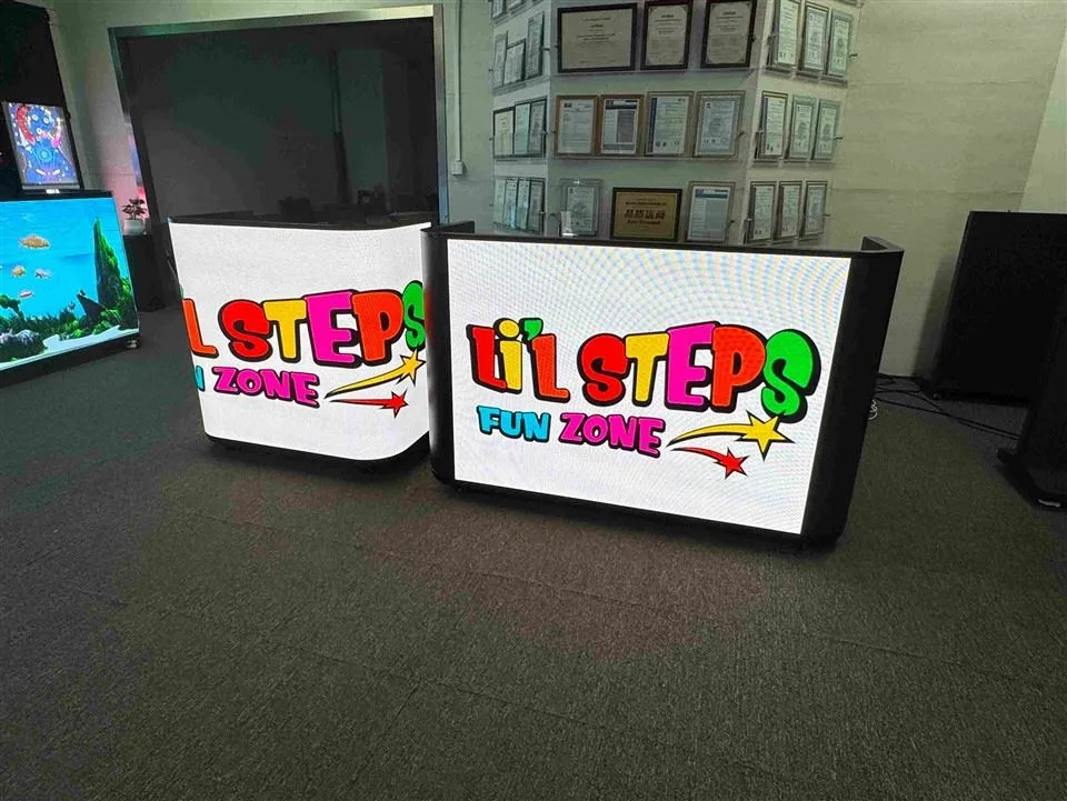 Cabină DJ portabilă cu ecran de afișare cu LED video perete